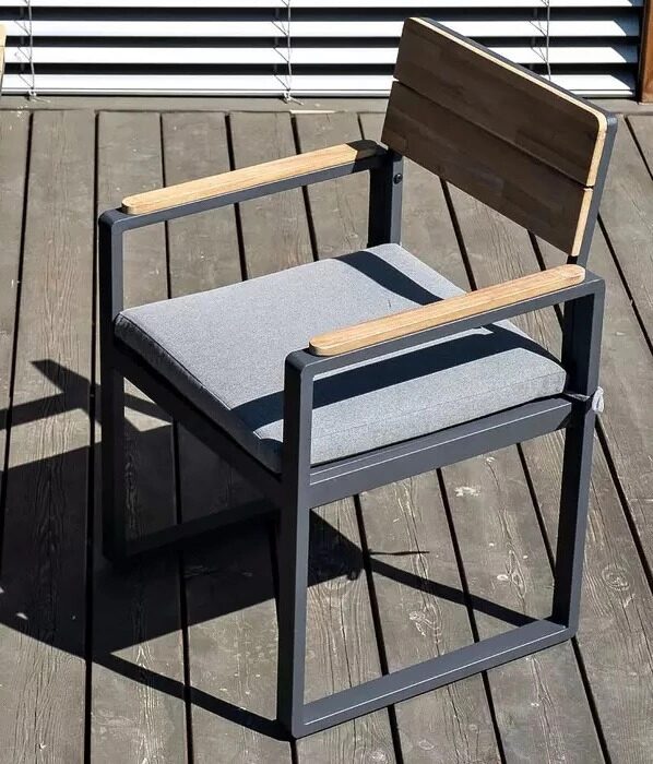 Обеденный стул из алюминия TOPA